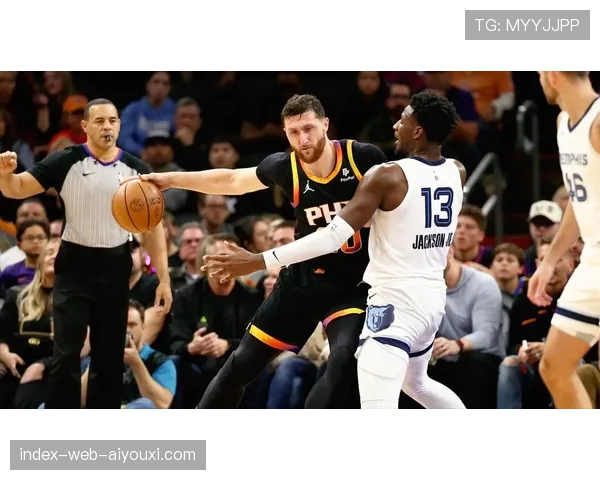 太阳轻取开拓者 布克杜兰特联手砍下60分